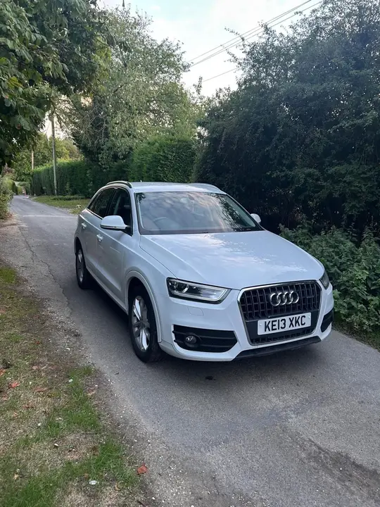 Audi Q3 2013 photo 2