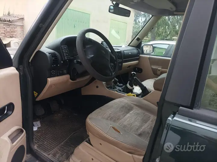 Land Rover Discovery 2003 photo 4