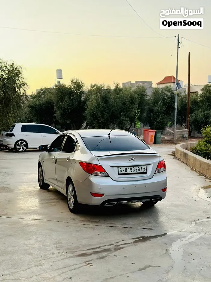 Hyundai Accent 2014 photo 3