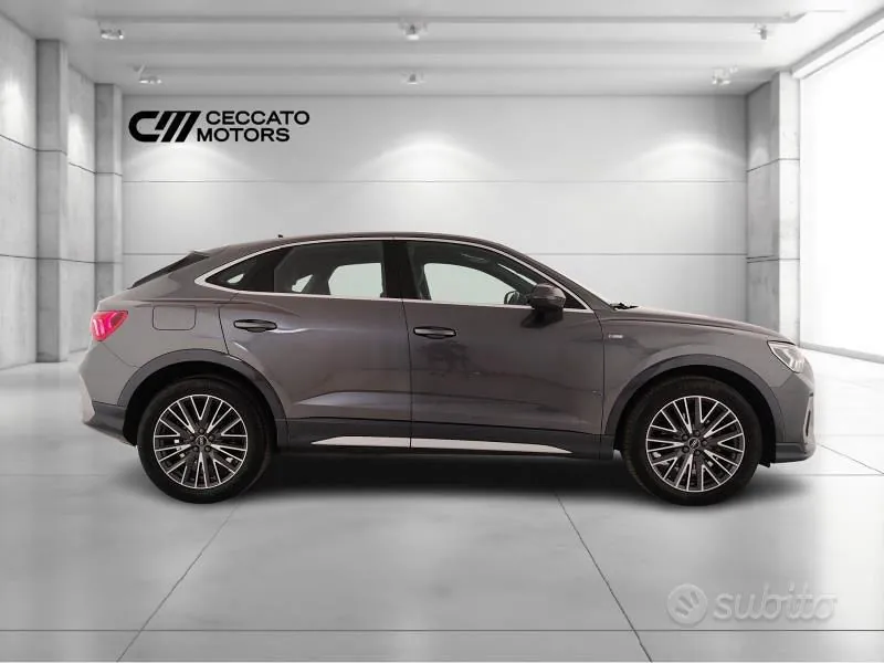 Audi Q3 2021 photo 3