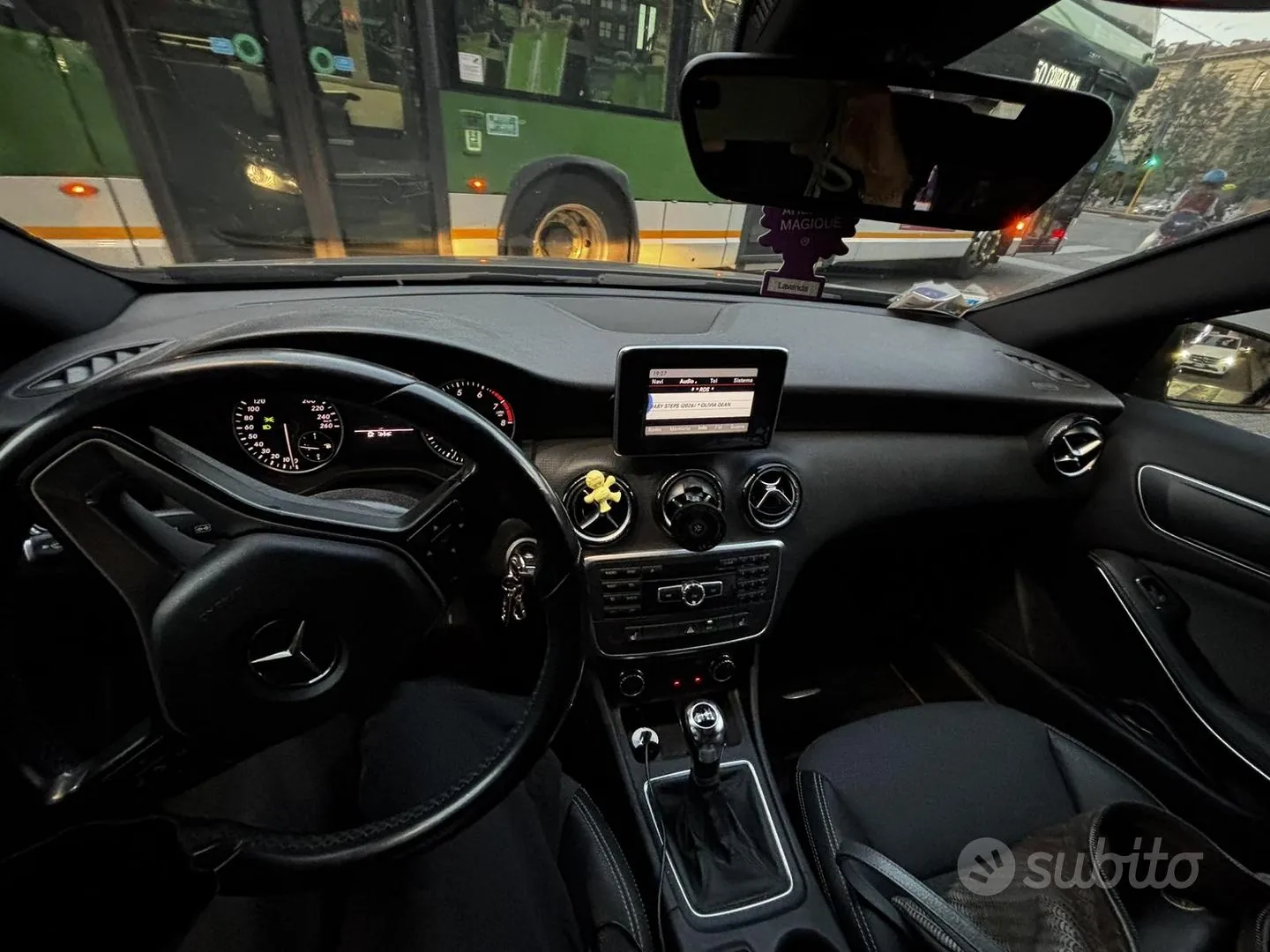 Mercedes-Benz A180 2014 photo 5