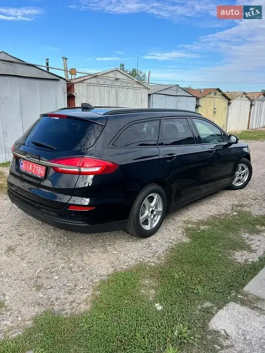 Ford Mondeo 2021 photo 4