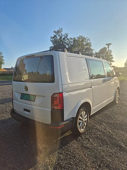Volkswagen Transporter 2017 photo 5