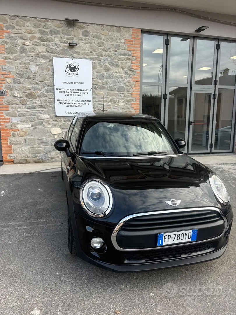 Mini Cooper D 2018 photo 2