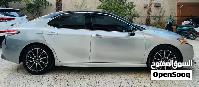 Toyota Camry 2020 photo 3