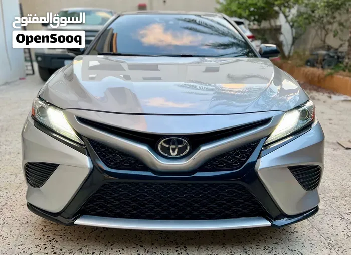 Toyota Camry 2020 photo 2