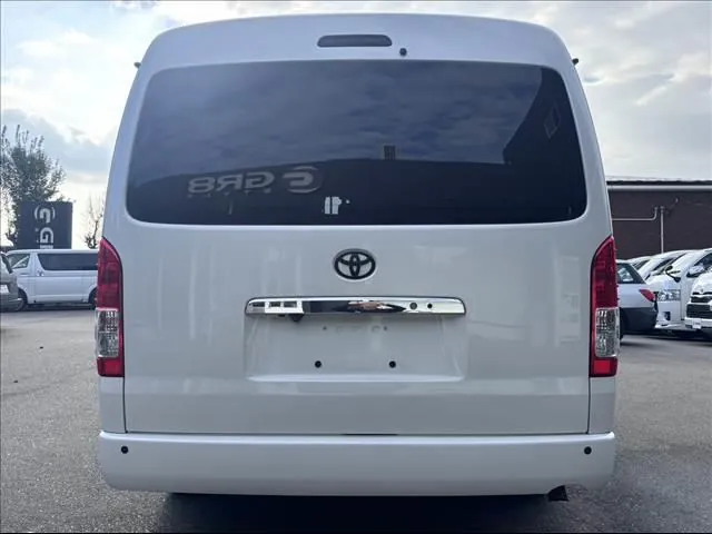 Toyota Hiace Wagon 2017 photo 3