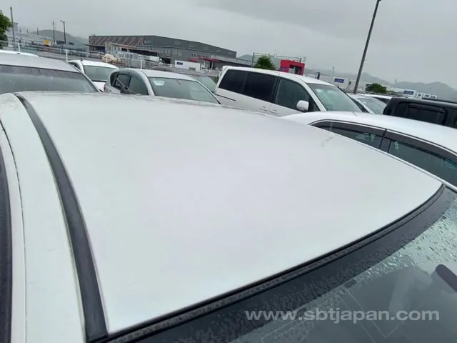 Toyota Vitz 2013 photo 5