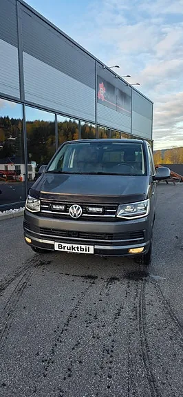 Volkswagen Transporter 2018 photo 2