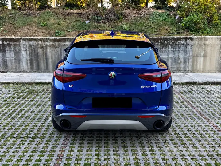 Alfa Romeo Stelvio 2022 photo 3