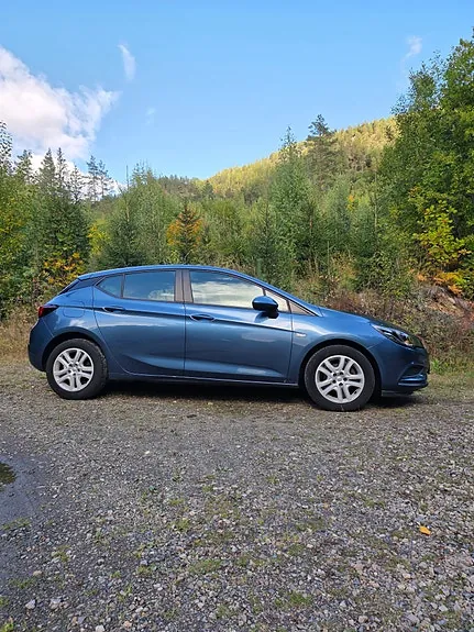 Opel Astra 2016 photo 2