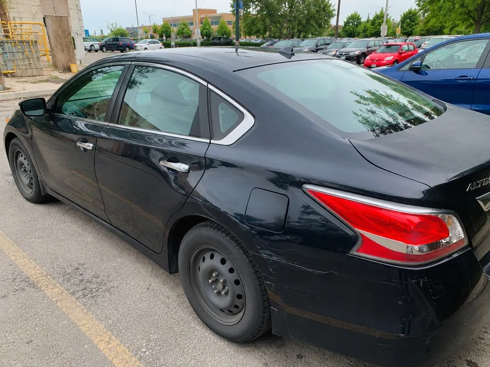 Nissan Altima 2014 photo 2