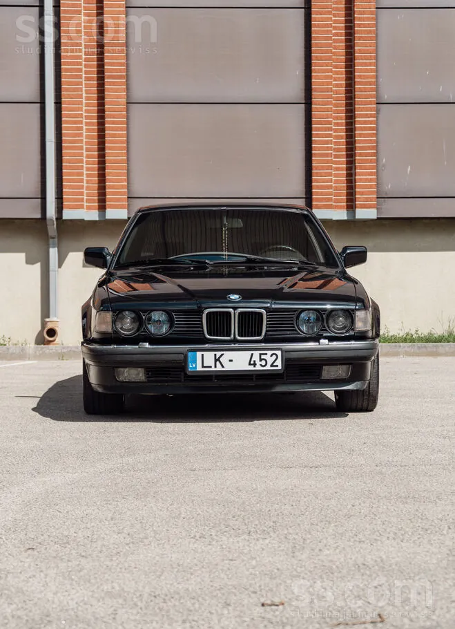 BMW 730I