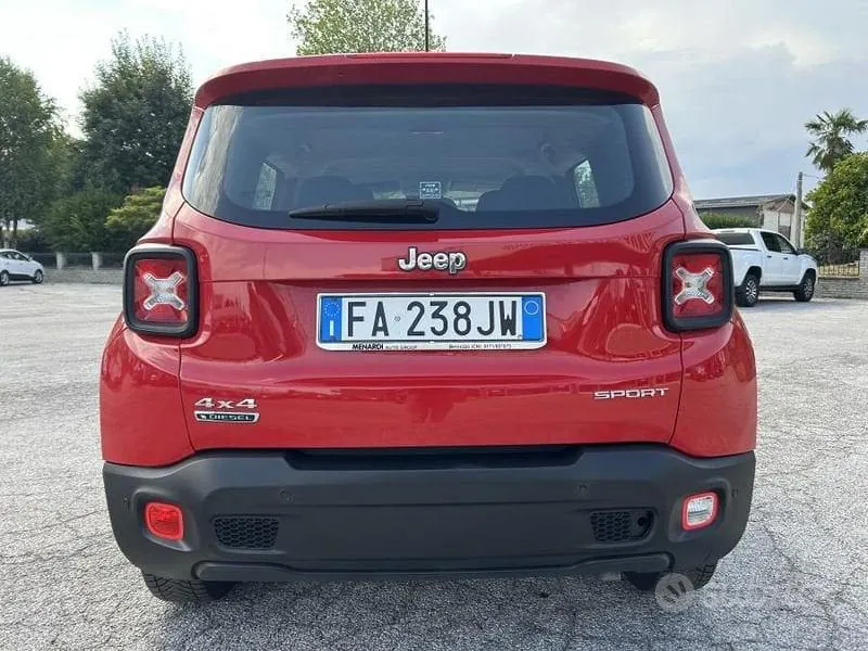 Jeep Renegade 2015 photo 4