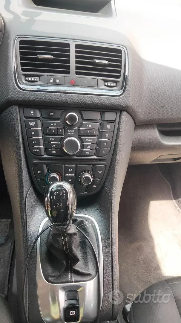 Opel Meriva 2013 photo 5