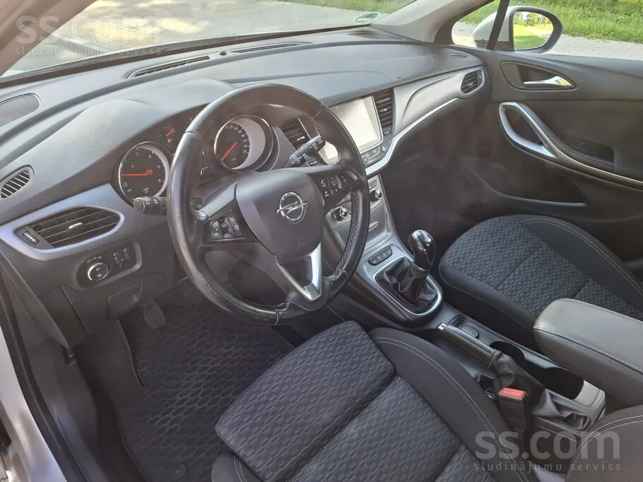 Opel Astra 2018 photo 4