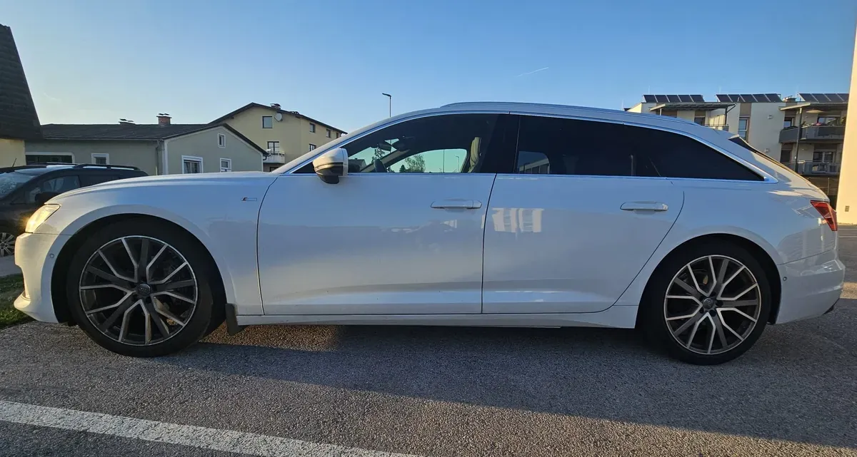 Audi A6 Avant 2019 photo 2