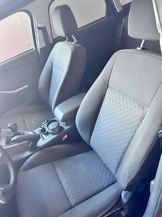 Ford Focus 2014 photo 2