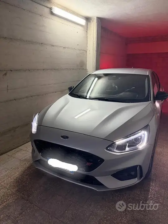 Ford Focus 2019 photo 2