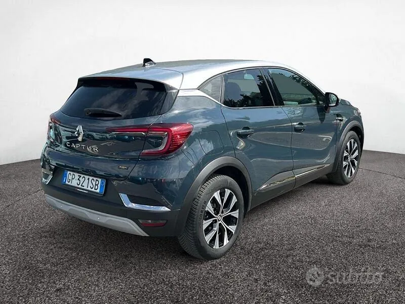 Renault Captur 2023 photo 3