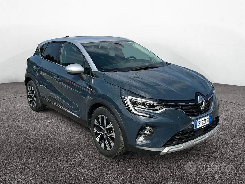 Renault Captur 2023 photo 2