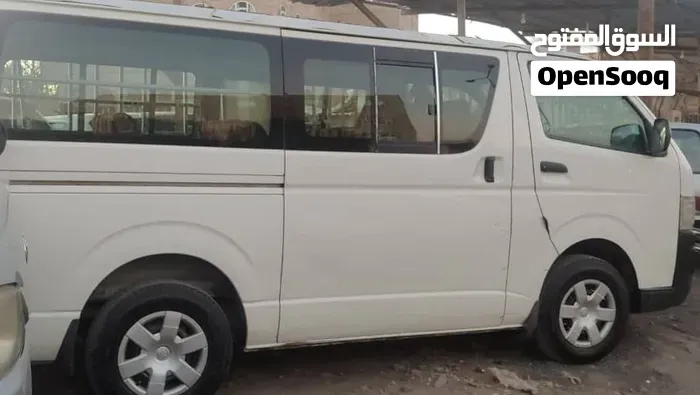 Toyota Voxy 2025 photo 5