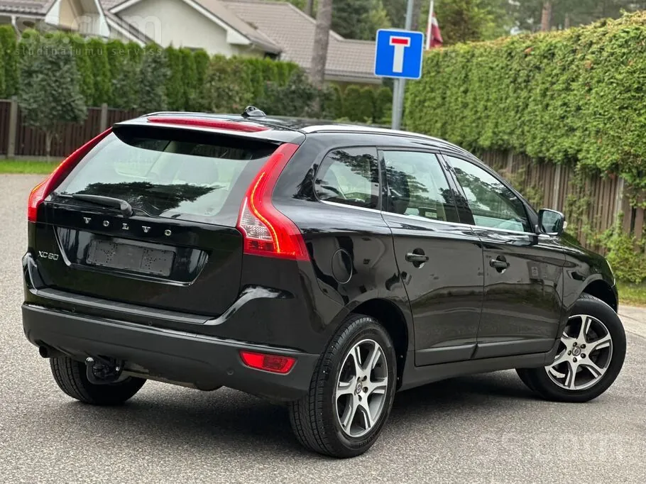 Volvo Xc60 2010 photo 2