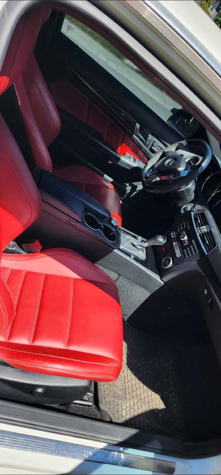 Mercedes-Benz C63 2013 photo 2