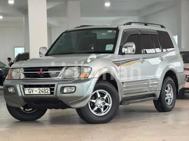 Mitsubishi Montero