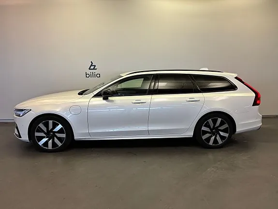 Volvo V90 2025 photo 3