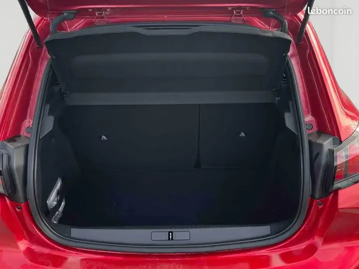 Peugeot 208 2022 photo 5