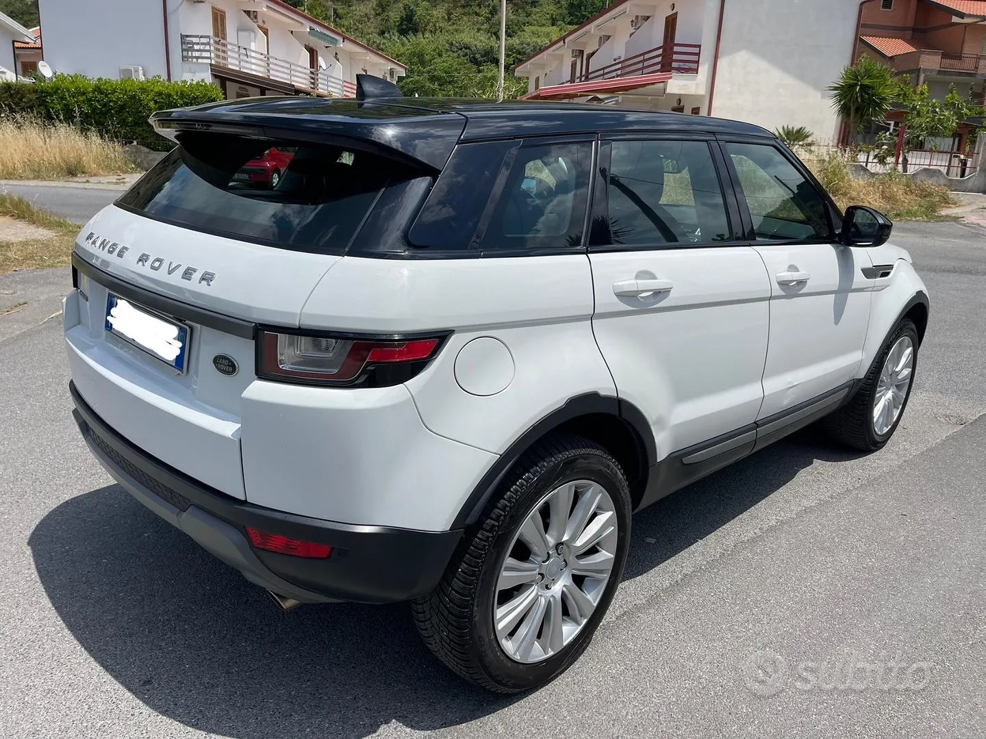 Land Rover Range Rover Evoque 2017 photo 4