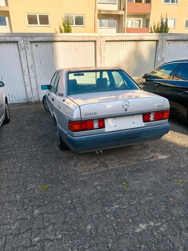 Mercedes-Benz W201