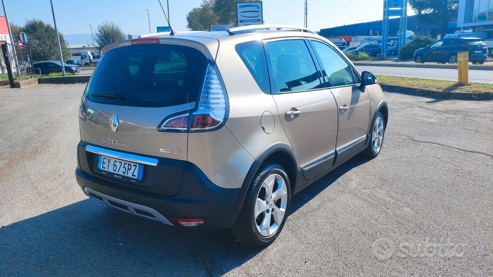 Renault Scenic 2015 photo 4