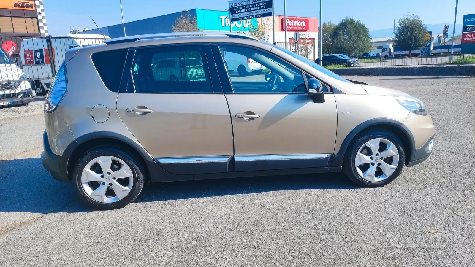 Renault Scenic 2015 photo 5