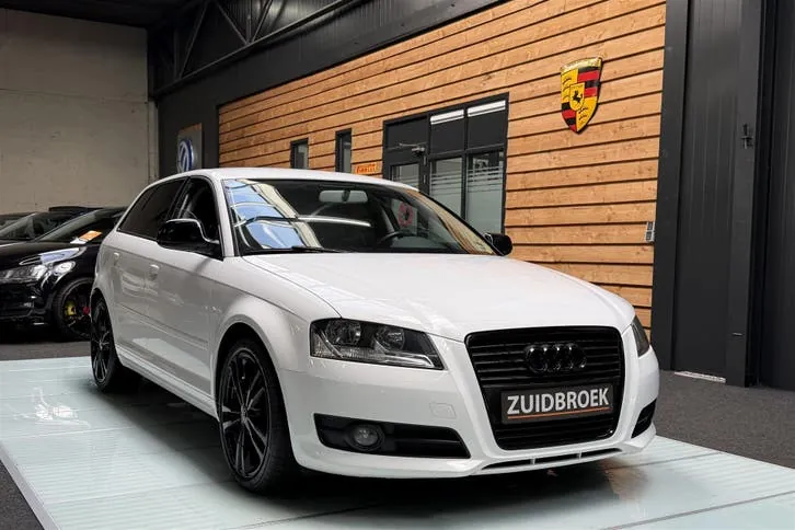 Audi A3 2010 photo 3