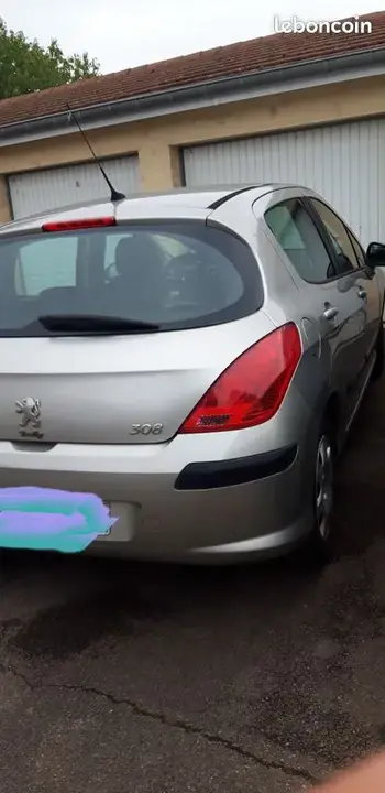 Peugeot 308 2008 photo 3