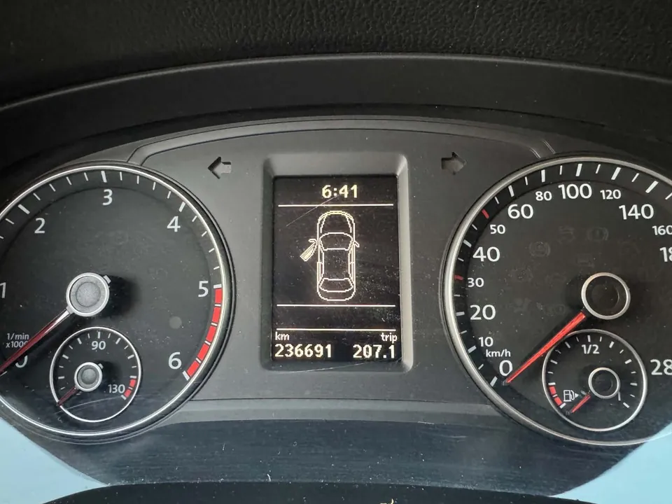 Volkswagen Passat 2015 photo 2
