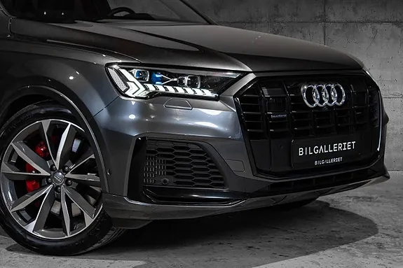Audi Q7 2020 photo 2