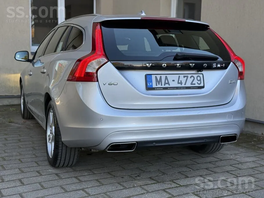 Volvo V60 2014 photo 3