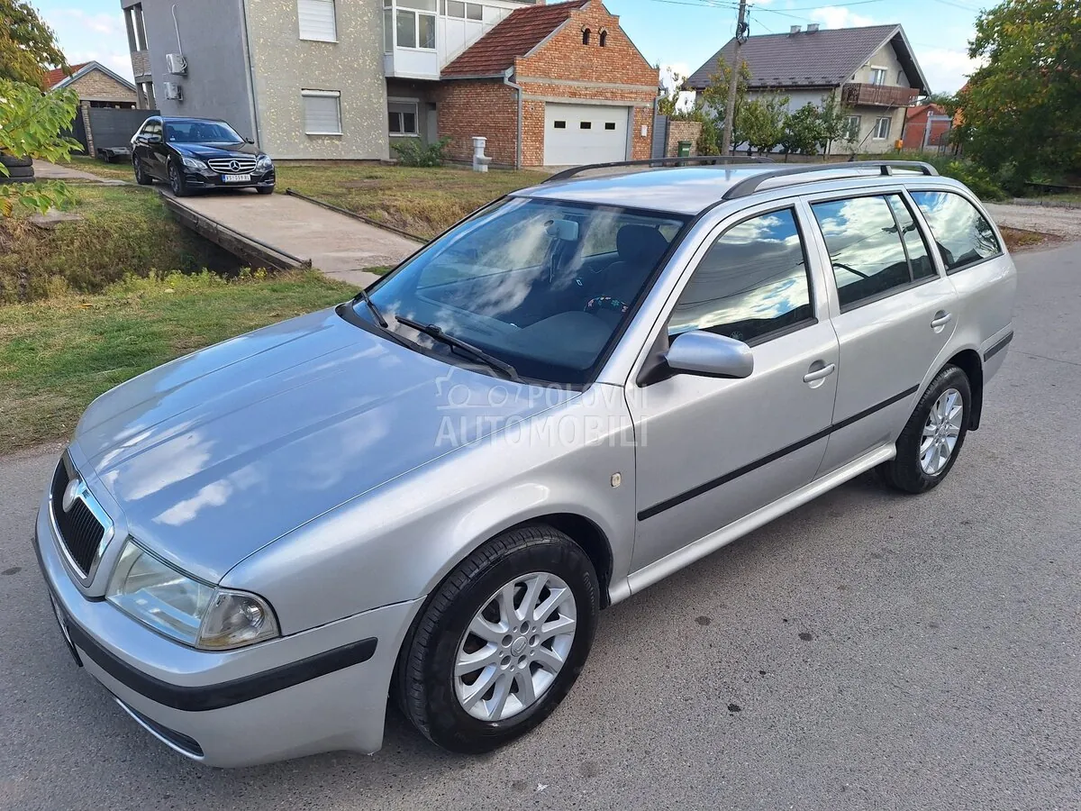 Skoda Octavia 2004 photo 4