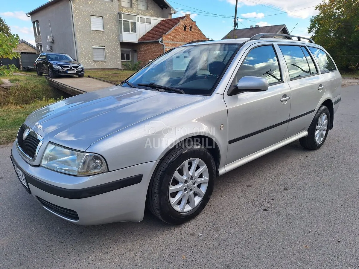 Skoda Octavia 2004 photo 5