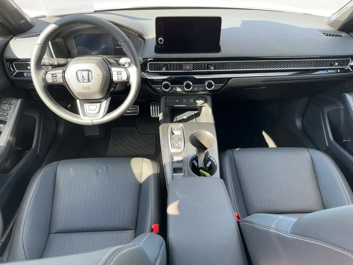 Honda Civic 2025 photo 3