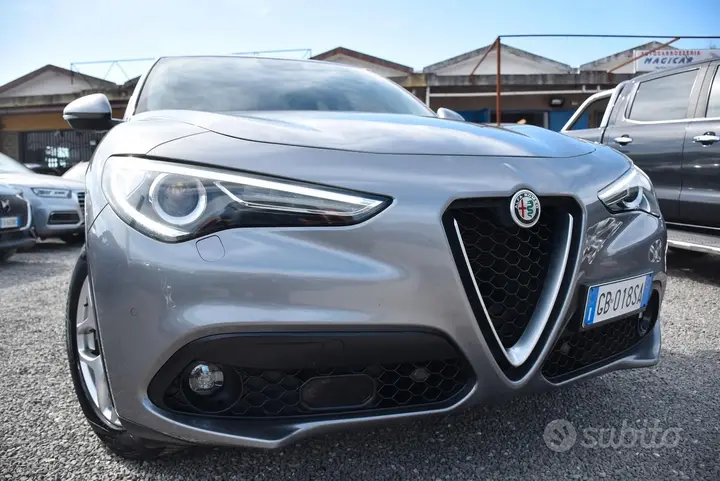Alfa Romeo Stelvio 2020 photo 2