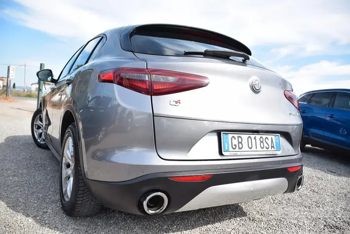 Alfa Romeo Stelvio 2020 photo 5