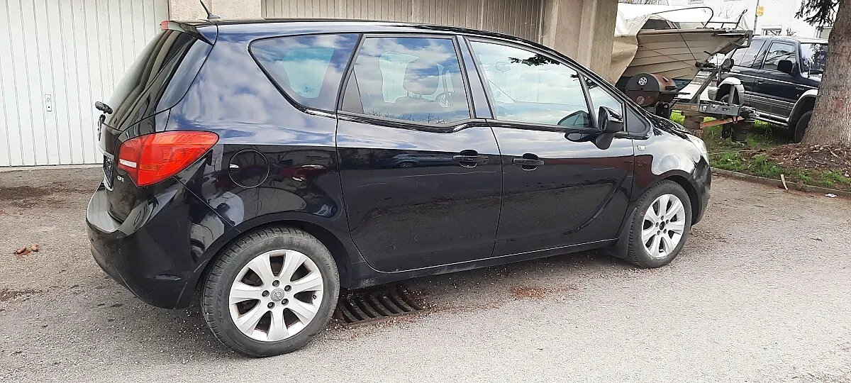 Opel Meriva 2011 photo 2