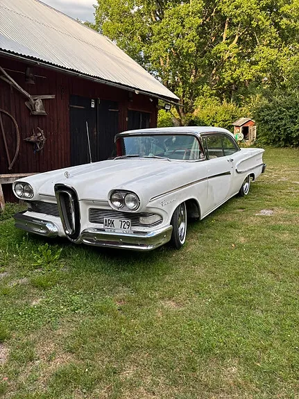Edsel Pacer