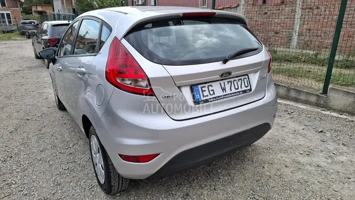 Ford Fiesta 2010 photo 3