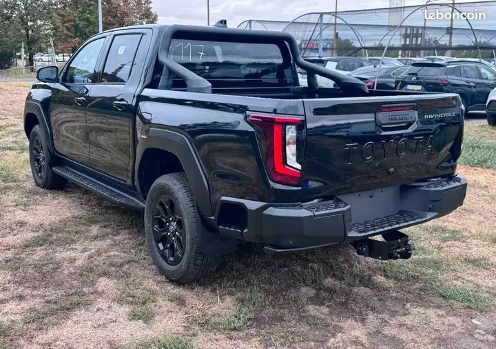 Toyota Hilux 2026 photo 2