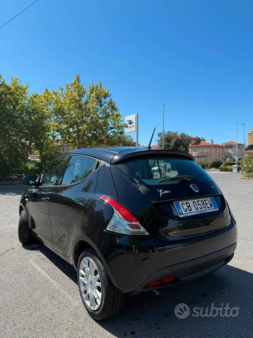 Lancia Ypsilon 2020 photo 2